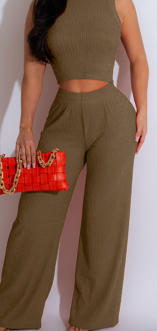 CROP TOP & PANTS SET
